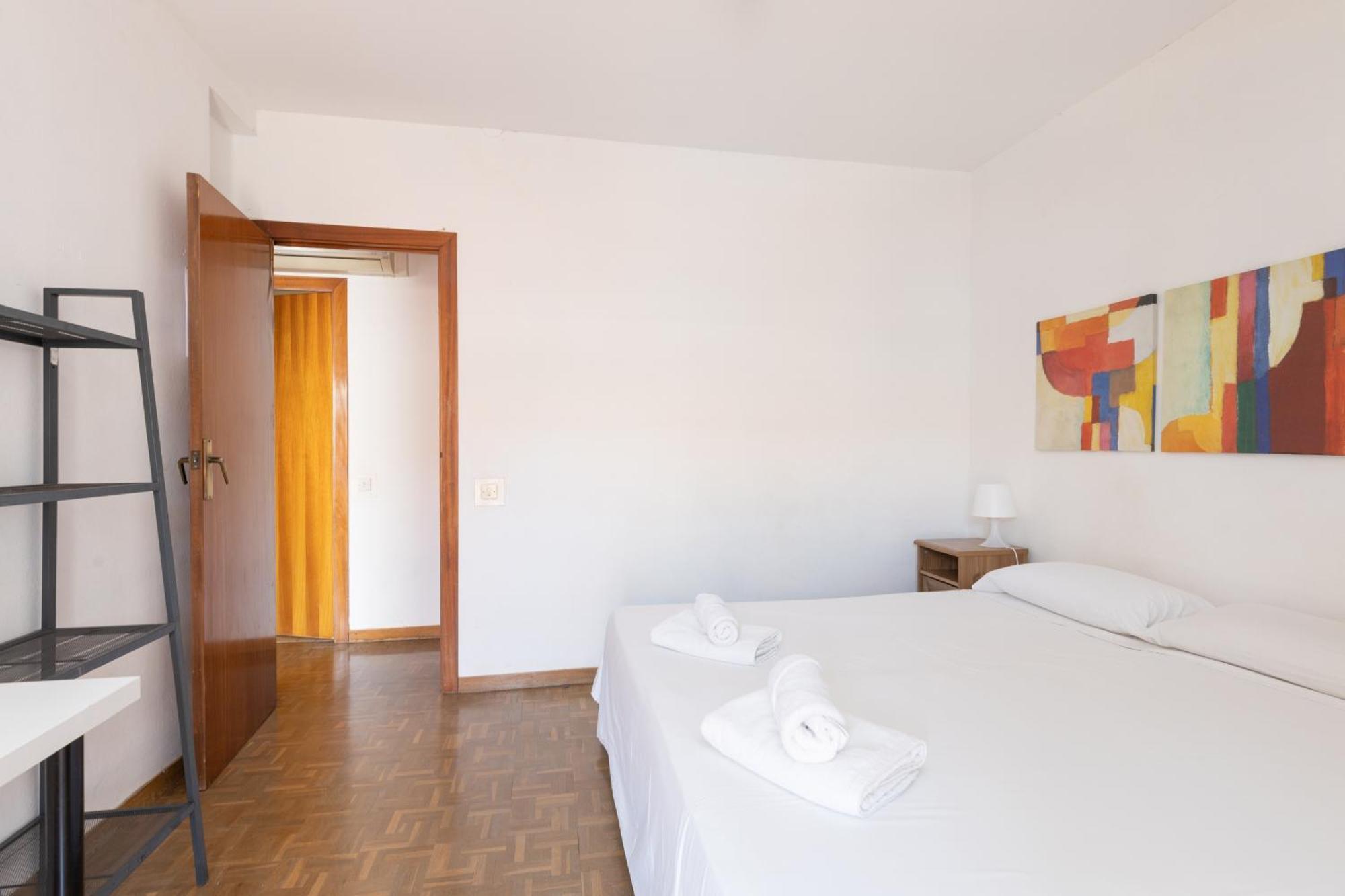 Aparteasy - Atic Sants Barcelona Exterior foto